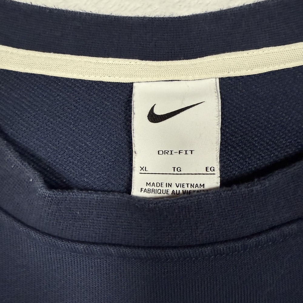 Nike Basketball Shirt Mens XL NBA‎ Dri Fit Standard Issue Crewneck Sweatshirt - Picture 3 of 12